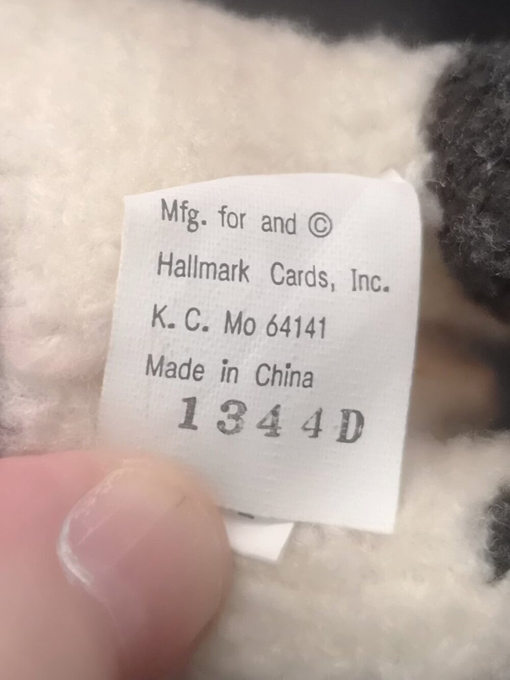 Hallmark "American Landscape" Plush Black & White Holstein Cow on Wood Base - Picture 2 of 9